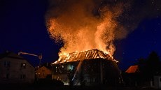 Požár domu ve Starém Jiříkově. Požár domu ve Starém Jiříkově.