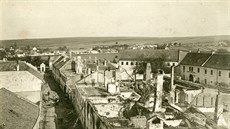 Vyškovské náměstí v roce 1917 zničil požár. Zemřelo při něm pět lidí. Vyškovské náměstí v roce 1917 zničil požár. Zemřelo při něm pět lidí.