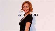 Lindsay Lohanová na amfAR Charity Gala (Antibes, 25. kvtna 2017)