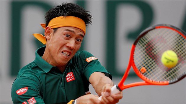 Japonec Kei Niikori zahrv der v prvnm kole French Open.