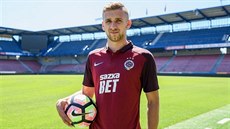 CIVIČ SPARŤANEM. Jednadvacetiletý fotbalista přestoupil ze Slovácka do Sparty. CIVIČ SPARŤANEM. Jednadvacetiletý fotbalista přestoupil ze Slovácka do Sparty.