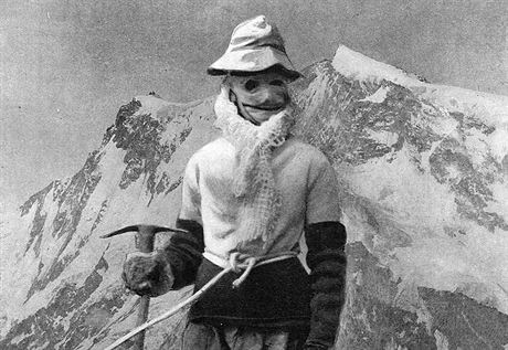 Kdy v roce 1895 Amerianka Annie Smith Pecková vystoupila na Matterhorn,...