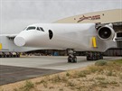 Stratolaunch má rozpětí křídel 117 m a je dlouhý 72 m. Na výšku pak měří 15 m. Stratolaunch má rozpětí křídel 117 m a je dlouhý 72 m. Na výšku pak měří 15 m.