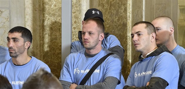 Hnutí Slušní lidé chodí na jednání brněnského zastupitelstva. Hnutí Slušní lidé chodí na jednání brněnského zastupitelstva.