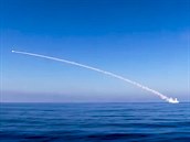 Rusko odpálilo ze Středozemního moře rakety Kalibr na pozice IS u syrské... Rusko odpálilo ze Středozemního moře rakety Kalibr na pozice IS u syrské...
