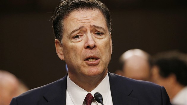 Bval f FBI James Comey ped sentnm vborem (8. erven 2017).