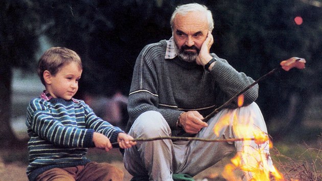 Oscarov snmek Kolja z roku 1996 herece Lilian Malkin zmnil ivot. V esku j pomohl ke karie i k obanstv. Na snmku Zdenk Svrk a Andrej Chalimon, vedle u jako dospl.