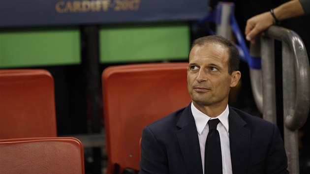 Trenr Juventusu Massimiliano Allegri ped finlovm zpasem Ligy mistr proti Realu Madrid.