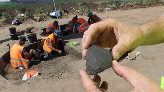 Archeologick przkum pod dlnic D11 u Hradce Krlov (30.5.2017).