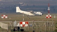 Nákladní letoun německého armády na turecké základně Incirlik (29. července... Nákladní letoun německého armády na turecké základně Incirlik (29. července...
