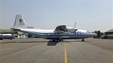 Stroj Y-8-200 F barmské armády na snímku z ledna 2017 Stroj Y-8-200 F barmské armády na snímku z ledna 2017