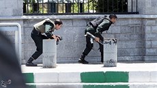 Teroristické útoky v íránském parlamentu v Teheránu (7. ervna 2017)