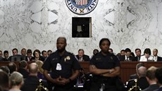 Senátní komise den před Comeyem vyslechla šéfy amerických tajných služeb (7.... Senátní komise den před Comeyem vyslechla šéfy amerických tajných služeb (7....