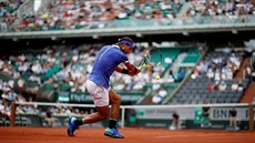 Rafael Nadal bhem tetího kola Roland Garros.