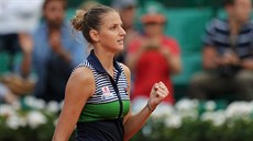 Karolína Plíková slaví postup do tvrtfinále Roland Garros.