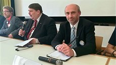 Jan Korytář (vpravo) na sudetoněmeckém sjezdu v Augsburgu. Jan Korytář (vpravo) na sudetoněmeckém sjezdu v Augsburgu.