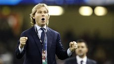 Pavel Nedvěd před finálovým zápasem Ligy mistrů mezi Juventusem a Realem Madrid. Pavel Nedvěd před finálovým zápasem Ligy mistrů mezi Juventusem a Realem Madrid.
