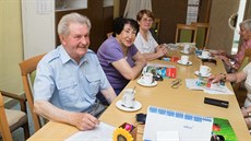 Oldřich Mikel ze Zlína se němčinu učil už jako kluk a studuje ji i nyní v 93... Oldřich Mikel ze Zlína se němčinu učil už jako kluk a studuje ji i nyní v 93...