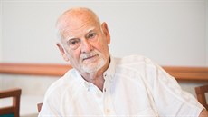 Syn ze slavné herecké rodiny Theodor Pištěk je autorem návrhů nových uniforem... Syn ze slavné herecké rodiny Theodor Pištěk je autorem návrhů nových uniforem...