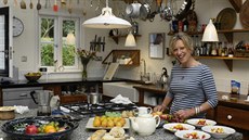 V rodin majitel je populární britská novináka a autorka kuchaek a knih o...