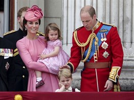 Vévodkyn Kate, princ William a jejich dti Charlotte a George (Buckinghamský...