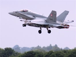 Letoun F/A-18 Hornet vcarsk Fliegerstaffel 11 na cvien Tiger Meet ve...