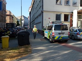 Popelsk vz srazil enu v Radobyick ulici v Plzni. (15. ervna 2017)