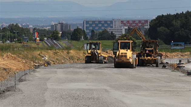 Rozestavn Prodlouen Rudn se zakonzervuje a nejmn rok a pl se tam nebude nic dt. (19. ervna 2017)