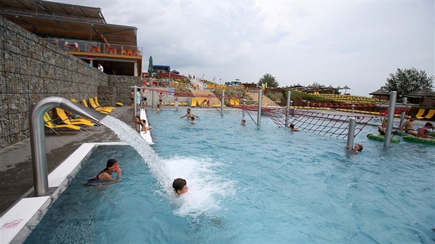 Pasohlveck Aqualand Moravia je osmou nejnavtvovanj atrakc v esku.