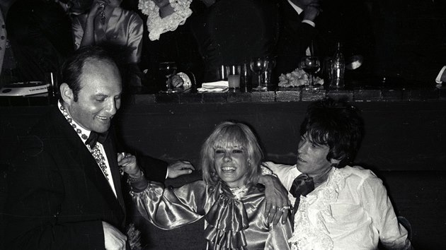 Anita Pallenbergov a Keith Richards v roce 1966