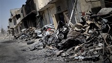 Trosky západního Mosulu. (12.6. 2017)