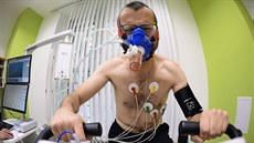 DŘINA POD DOHLEDEM. Primář sportovního oddělení ústecké nemocnice Pavel Neckař... DŘINA POD DOHLEDEM. Primář sportovního oddělení ústecké nemocnice Pavel Neckař...