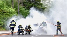 idii v Horním Slavkov zaalo za jízdy hoet auto.