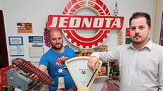 Součástí nového Retromuzea v Nejdku je také expozice věnovaná vesnickým... Součástí nového Retromuzea v Nejdku je také expozice věnovaná vesnickým...