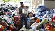 Londýn po poáru po poáru budovy Grenfell Tower zachvátila vlna solidarity...