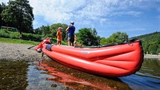 Oberstvovací a koupací zastávka u kempu ve Skryjích.