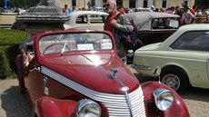 Na festival historických voz Oldtimer se do Slavkova u Brna sjídí stovky...