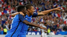 Ousmane Dembele a Kylian Mbappe práv zaídili gól Francie.