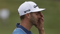 Dustin Johnson se loučí s US Open. Dustin Johnson se loučí s US Open.