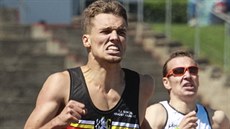 Vít Müller probíhá na republikovém šampionátu v Třinci cílem finálového běhu na... Vít Müller probíhá na republikovém šampionátu v Třinci cílem finálového běhu na...