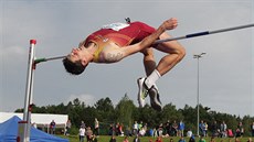 Skokan do výšky Jaroslav Bába na republikovém mistrovství v Třinci Skokan do výšky Jaroslav Bába na republikovém mistrovství v Třinci