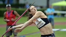 Sedmibojařka Kateřina Cachová při hodu oštěpem na mítinku v Kladně. Sedmibojařka Kateřina Cachová při hodu oštěpem na mítinku v Kladně.