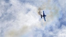 Akrobatický pilot Martin Šonka během show v Chotěboři Akrobatický pilot Martin Šonka během show v Chotěboři