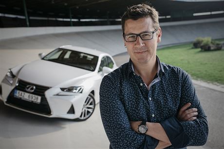 Automobilov designr Jaromr ech a Lexus IS