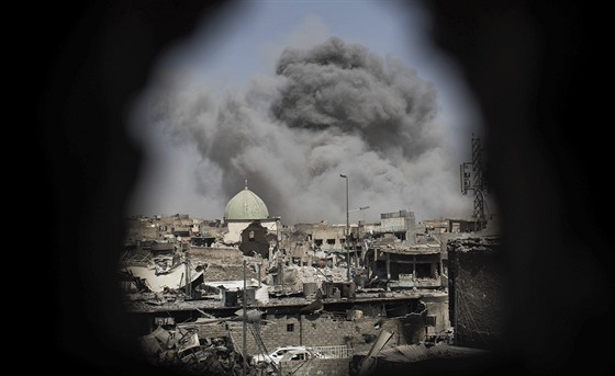 Boje v Mosulu se chýlí ke konci. Islámský stát drí u jen pár ulic v...