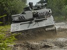 Obrnnec CV90 s osádkovou ví bhem armádních test na Libavé