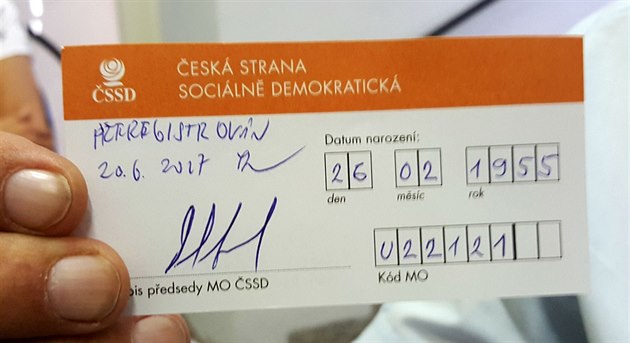 Potvrzení o přeregistraci dostalo podle informací MF Dnes přes 650 ze zhruba... Potvrzení o přeregistraci dostalo podle informací MF Dnes přes 650 ze zhruba...