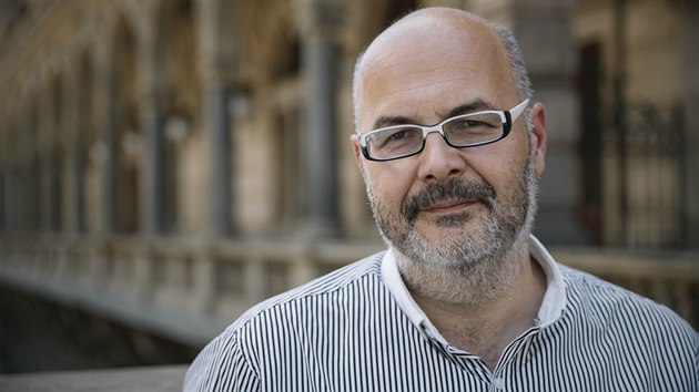 Divadelní a filmový režisér Vladimír Morávek Divadelní a filmový režisér Vladimír Morávek