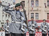 Přehlídka čestných stráží z pěti středoevropských zemí Drill fest na náměstí... Přehlídka čestných stráží z pěti středoevropských zemí Drill fest na náměstí...