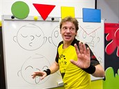 V posledních letech sklízí Adolf Dudek úspěchy se svou kreslířskou show. V posledních letech sklízí Adolf Dudek úspěchy se svou kreslířskou show.